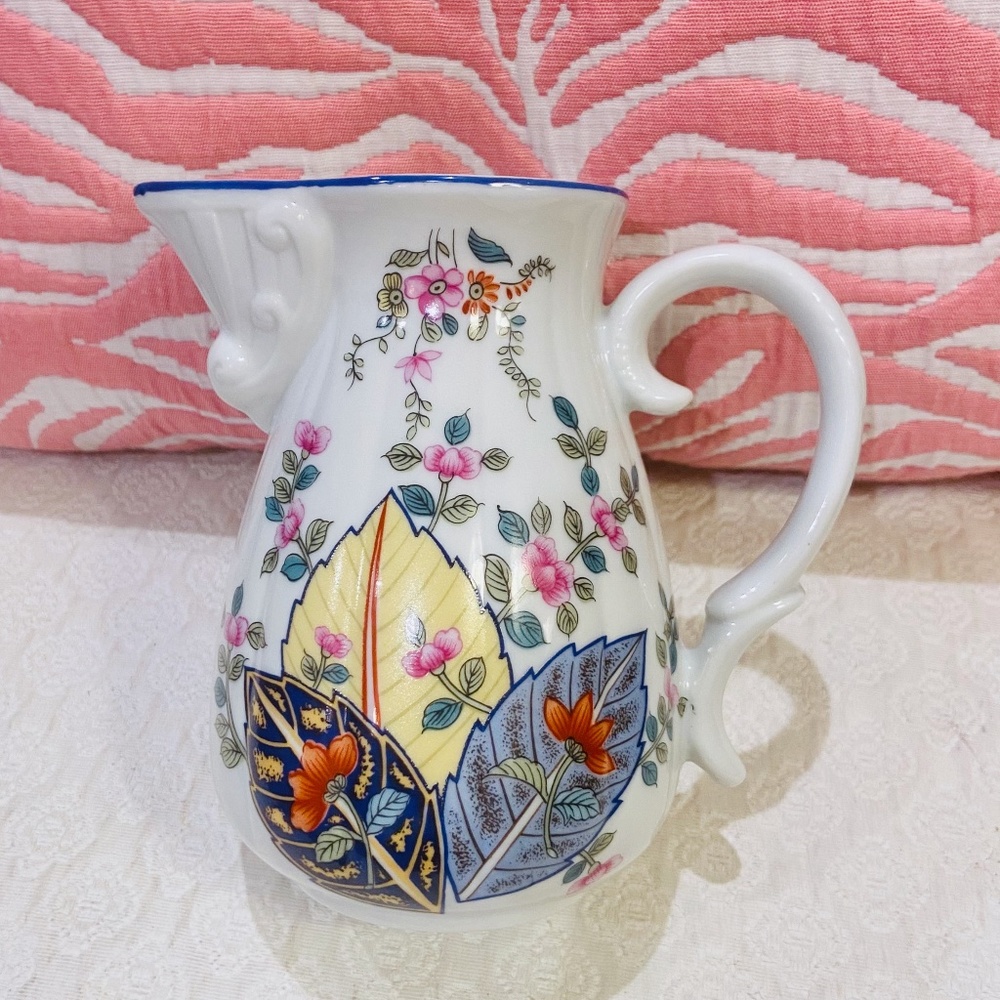 F16-Vintage Seymour Mann TOBACCO LEAF Porcelain Creamer